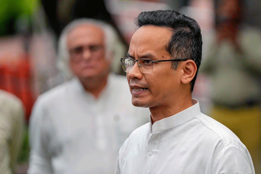  Gaurav Gogoi's Prominent Role as Congress Deputy Leader in Lok Sabha: