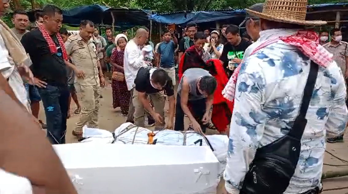 Body recovered in Langwaku Falls : দুদিনযোৰা দু:সাহসিক অভিযানৰ অন্তত লাংৱকু জলপ্ৰপাতত উদ্ধাৰ নগা যুৱকৰ মৃতদেহ 3 Fallsp2 | ASSAM TIMES POST