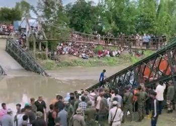 Manipur bridge collapsed I এইবাৰ মণিপুৰত ভাঙিল নতুনকৈ নিৰ্মাণ কৰা দলং, নদীত ট্ৰাক বাগৰি চালকৰ মৃত্যু