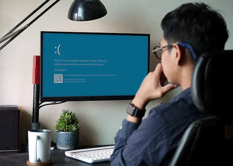 Microsoft Problem : বিশ্বজুৰি মাইক্ৰ'ছফ্টৰ ‘ব্লু স্ক্ৰীণ অব ডেথ’ সমস্যা 1 Microsoft Problem : বিশ্বজুৰি মাইক্ৰ’ছফ্টৰ ‘ব্লু স্ক্ৰীণ অব ডেথ’ সমস্যা