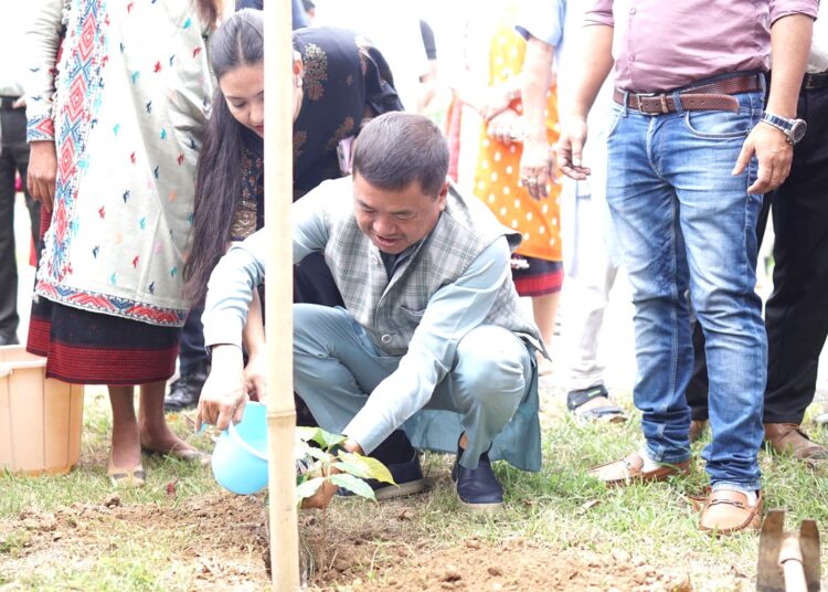 Inspiring Green Revolution: Amrit Vriksha Andolan 2.0 Launched in Karbi Anglong – A Tribute to Mother Earth