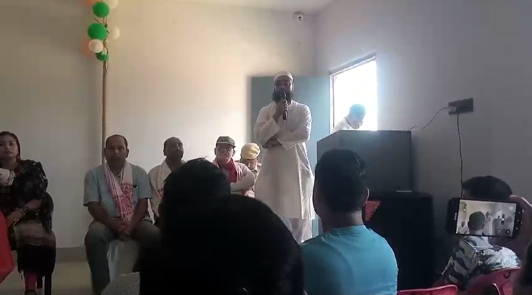 Civic meetings at Lahorijan : লাহৰিজানত নাগৰিক সভা সম্পন্ন আৰক্ষী অধীক্ষক সঞ্জীৱ কুমাৰ শইকীয়াৰ উপস্থিতত 2 SPp1 | ASSAM TIMES POST