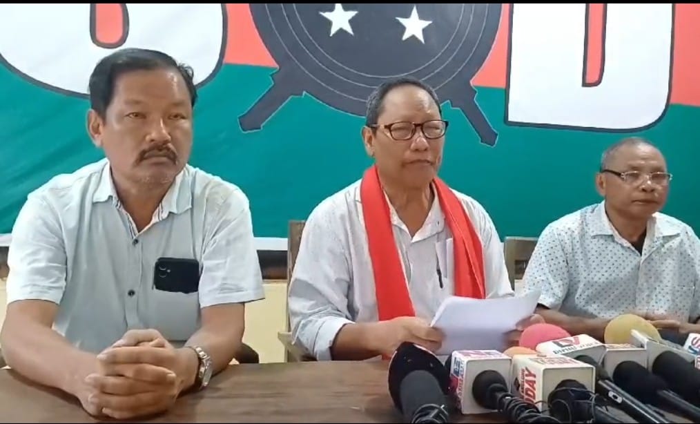 কাৰ্বি আংলং স্বায়ত্ত শাসিত পৰিষদৰ মুখ্য কাৰ্যবাহী সদস্যৰ সৈতে সাক্ষাৎ: চন্দ্রকান্ত তেৰাঙে দাবী আৰু সমালোচনাৰ প্ৰতিবাদত সংবাদমেল 2 চন্দ্রকান্ত তেৰাঙে দাবী আৰু সমালোচনাৰ প্ৰতিবাদত সংবাদমেল