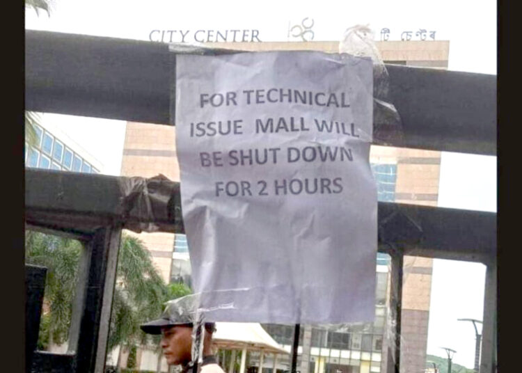Guwahati Mall Shuts Down Abruptly – Visitors Evacuated in Panic!