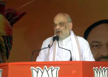 Amit Shah to Pakistan : সন্ত্ৰাসবাদ বন্ধ নহ’লে পাকিস্তানৰ সৈতে আলোচনাৰ প্ৰশ্নই নাহে