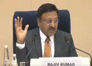 Election Commission’s Bold Move Sparks Change with Immediate Removal of Jharkhand DGP!