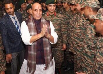 Diwali 2024 । দীপাৱলীত মিঠাইৰ আদান-প্ৰদান ভাৰত-চীন সেনাৰ