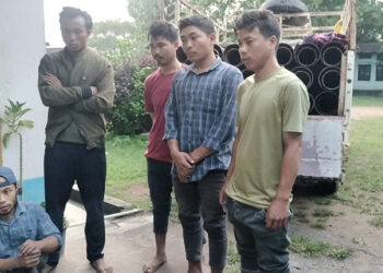 Gang of water pipe theft : মাঞ্জাত PHE-ৰ চিলনীৰ পৰা কাটি অনা বৃহৎ সংখ্যক পাইপ জব্দ, পাঁচজনক গ্ৰেপ্তাৰ