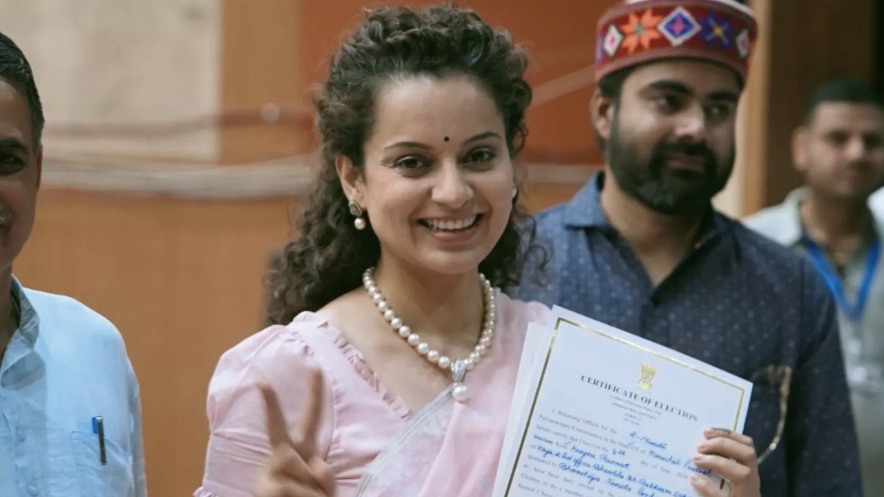 Kangana Ranaut controversy I কৃষক আন্দোলন, মহাত্মা গান্ধীৰ বিৰুদ্ধে আপত্তিজনক মন্তব্যত কংগনালৈ আদালতৰ জাননী
