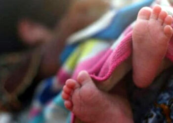Infant and mother died in Ambulance : এম্বুলেন্সত অক্সিজেনৰ অভাৱত চিকিৎসালয়লৈ যোৱাৰ পথত মৃত্যু দুই নৱজাতকৰ সৈতে মাতৃৰ