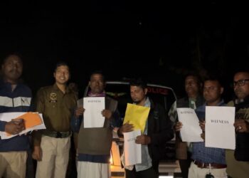 Shocking Arrest in Bongaigaon: Alleged Drug Smuggler Caught, Cash and Mobile Phone Seized