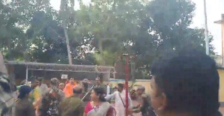 Massive Protests Erupt Outside Bangladesh Assistant High Commissioner’s Office in Agartala