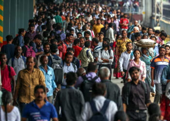 World Population in 2025 : অহা বছৰ বিশ্বৰ জনসংখ্যা কিমান হ’ব জানেনে ?
