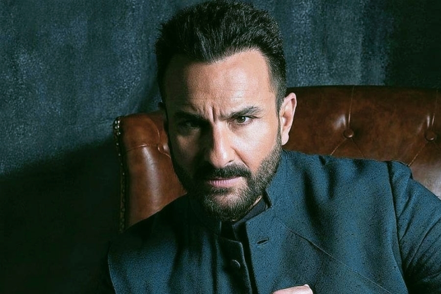 Saif Ali Khan Attacked I নিজৰ ঘৰতে ছুৰীৰে আক্ৰমণ অভিনেতা চৈফ আলী খানক, চিকিৎসালয়ত ভৰ্তি 3 Saif Ali Khan Attacked I