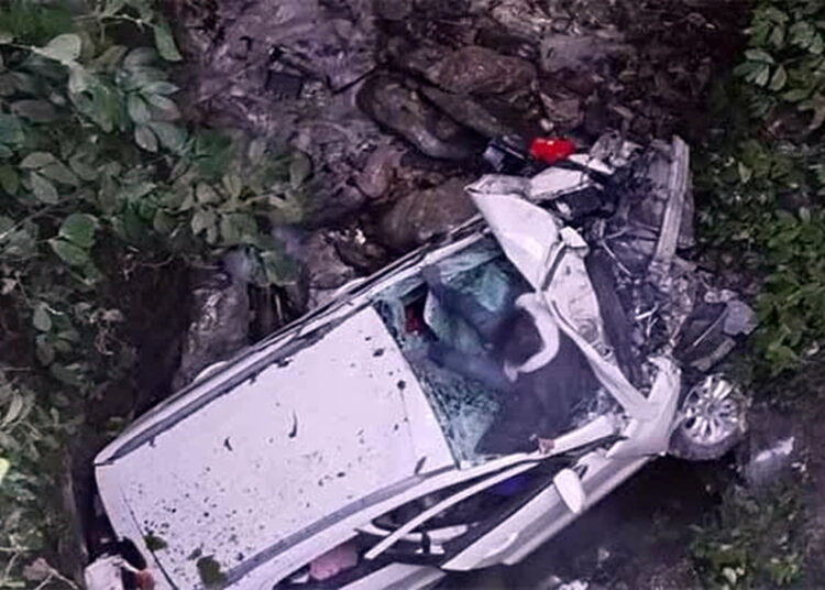Arunachal Accident : অৰুণাচললৈ ফুৰিবলৈ গৈ দুৰ্ঘটনাত পতিত দুই পৰিয়াল, নিহত ৪ 1 Arunachal Accident : অৰুণাচললৈ ফুৰিবলৈ গৈ দুৰ্ঘটনাত পতিত দুই পৰিয়াল, নিহত ৪
