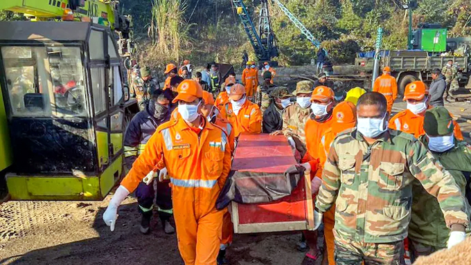 Umrangso tragedy : শনিবাৰে উদ্ধাৰ আৰু দুটা মৃতদেহ, উমৰাংছুৰ খনি দুৰ্ঘটনাত মুঠ চাৰিটা মৃতদেহ উদ্ধাৰ 1 Umrangso tragedy : শনিবাৰে উদ্ধাৰ আৰু দুটা মৃতদেহ, উমৰাংছুৰ খনি দুৰ্ঘটনাত মুঠ চাৰিটা মৃতদেহ উদ্ধাৰ