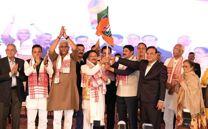 Assam BJP : ৰাজ্যিক বিজেপিৰ সভাপতিৰ দায়িত্ব গ্ৰহণ দিলীপ শইকীয়াৰ 1 Assam BJP : ৰাজ্যিক বিজেপিৰ সভাপতিৰ দায়িত্ব গ্ৰহণ দিলীপ শইকীয়াৰ