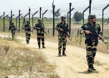 BSF : সীমান্তত বিএছএফৰ জোৱানক চোকা অস্ত্ৰৰে আক্ৰমণ বাংলাদেশী চোৰাংচোৱাৰ