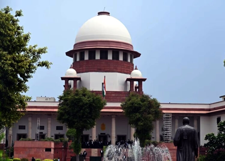 Supreme Court of India : প্ৰেমিকৰ মাতৃয়ে বিয়া কৰিবলৈ অস্বীকাৰ কৰাৰ অৰ্থ প্ৰেমিকাক আত্মহত্যাৰ বাবে প্ৰৰোচিত কৰা নহয় : উচ্চতম ন্যায়ালয়
