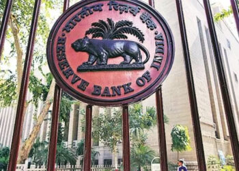 RBI : সুদীৰ্ঘ পাঁচ বছৰ পাছত ৰেপো ৰেট হ্ৰাস ৰিজাৰ্ভ বেংকৰ, সস্তা হ’ব পাৰে গৃহ আৰু গাড়ীৰ ঋণ