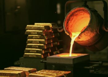 TN govt gold melting I তামিলনাডু চৰকাৰে গলালে মন্দিৰত দান পোৱা হাজাৰ কিলোগ্ৰাম সোণ