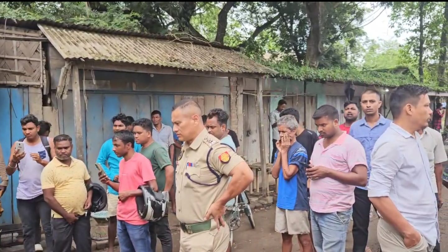 বোকাজানত মর্মান্তিক পথ দুর্ঘটনা: ডাম্পাৰ আৰু মটৰ চাইকেলৰ সংঘৰ্ষত দুজন নিহত