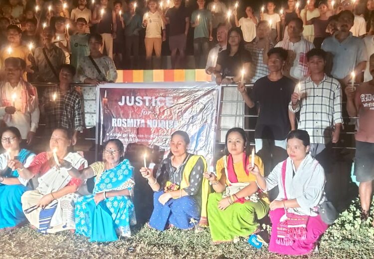 ৰশ্মিতা হোজাইৰ মৃত্যুত ধনশিৰিত মম বাতি লৈ প্রতিবাদ ডিমাচা দল-সংগঠনৰ