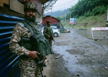 Pahalgam attack I তিনিমাহ পাছতো পহেলগামৰ সন্ত্ৰাসবাদীয়ে কিয় কাশ্মীৰ এৰি যাব পৰা নাছিল? সেনাৰ বিশেষ ফান্দত বন্দী ৩ সন্ত্ৰাসবাদী
