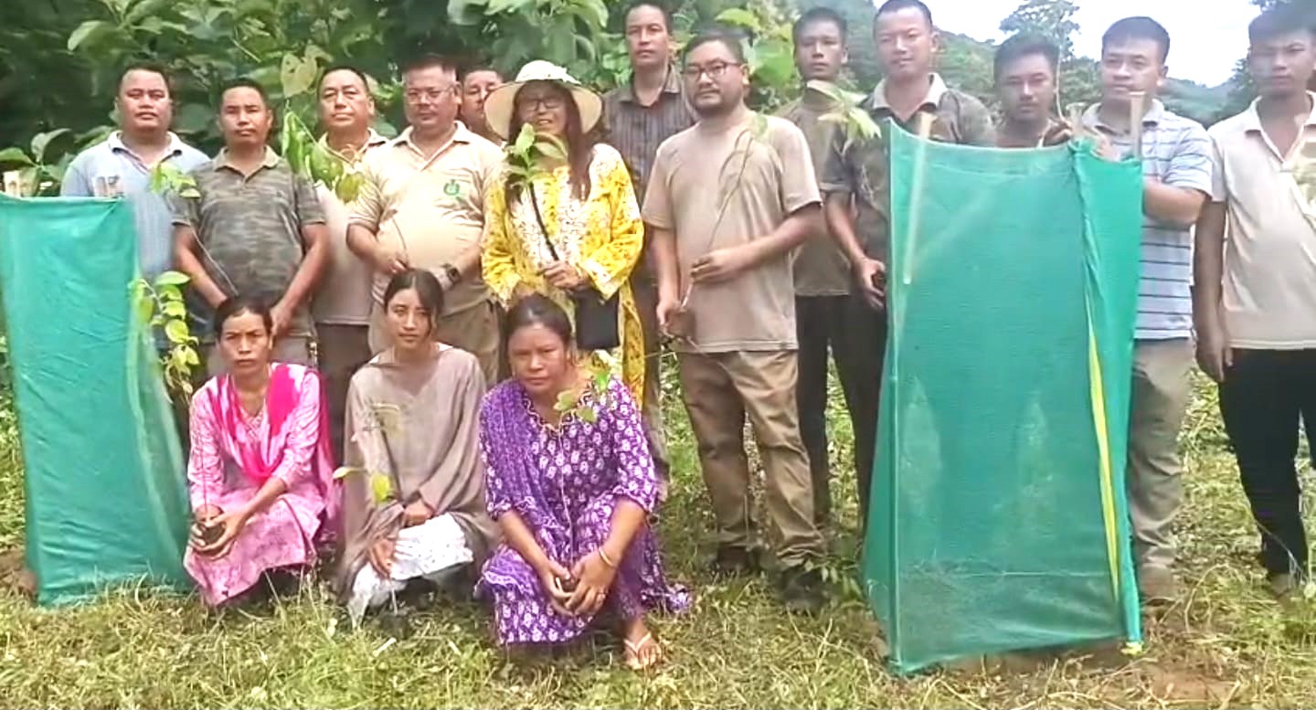 Smti. Nirola Phangchopi Joins Hands with Women's Green Movement: