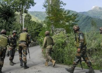 Indian Army I পাহাৰ-ভৈয়ামত অনায়াসে কঢ়িয়াব পাৰে ৫০ টন ওজনৰ টেংক, ভাৰতীয় সেনাৰ নতুন বাহনক লৈ বিশ্বত আলোড়ন