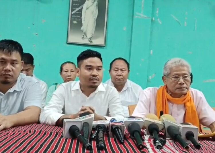 ডিফুত কাধাছডিকমকে ধৰি বিভিন্ন দল সংগঠনৰ সংবাদমেল  স্বায়ত্তৰাজ্য অবিহনে অধিক ক্ষমতা গ্ৰহণ নকৰাৰ সিদ্ধান্ত