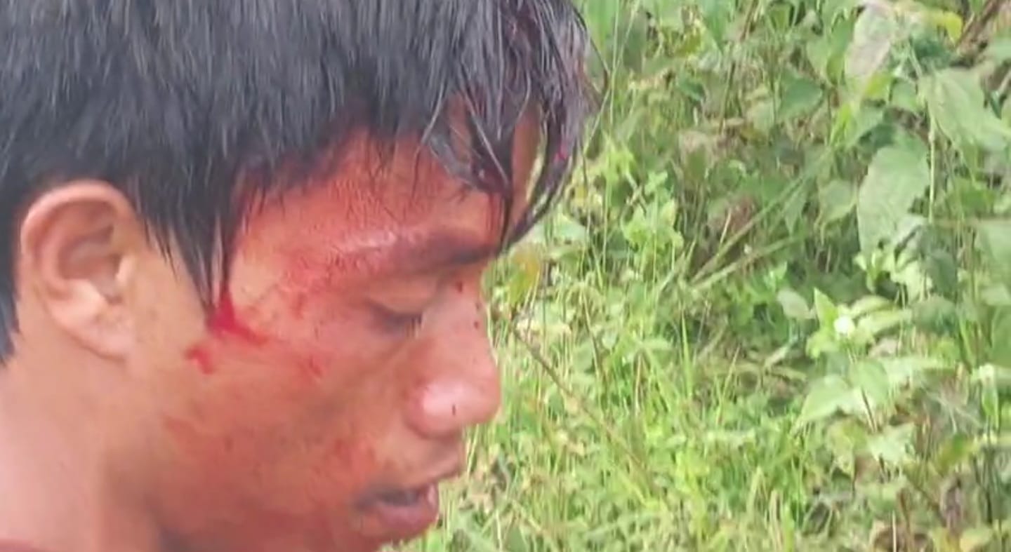 অসম-মেঘালয় সীমান্তৰ তাপাতত ধান কটাক লৈ খাছি-অসমীয়াৰ ভয়াৱহ সংঘর্ষ