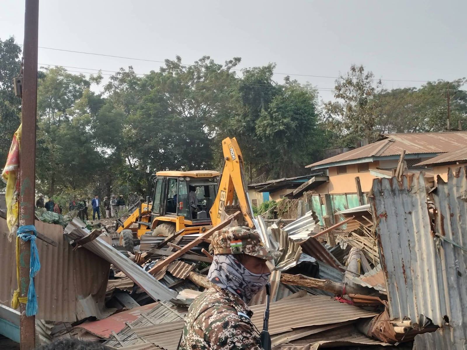 বকলীয়াঘাটত চলিল প্ৰশাসনৰ বুলড'জাৰ, শ শ বিঘা ভূমিত প্ৰশাসনৰ উচ্ছেদ অভিযান
