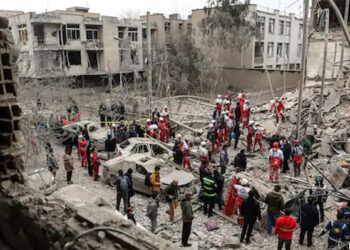 US-Iran war : ইজৰাইল আৰু আমেৰিকা যুক্তৰাষ্ট্ৰৰ ঘাটিত ৭৫ টা ক্ষেপণাস্ত্ৰ আক্ৰমণ ইৰাণৰ