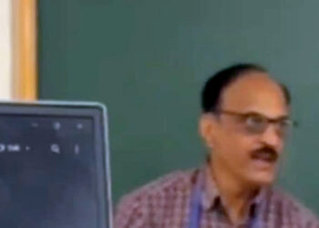 Student labelled terrorist : শ্ৰেণীকোঠাত মুছলমান ছাত্ৰক সন্ত্রাসবাদী আখ্যা অধ্যাপকৰ, ছাত্ৰ-ছাত্ৰীৰ তীব্ৰ ক্ষোভ