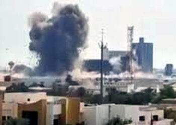 Missile on Iran : ইজৰাইলী বোমাত দাউদাউকৈ জ্বলিছে তেহৰাণ বিমানবন্দৰ : আত্মসমৰ্পন নকৰে ইৰাণে