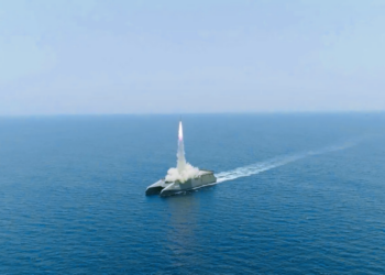 হৰমুজ অৱৰোধৰ হুংকাৰ আমেৰিকাৰ I উপহাস তেহৰাণৰ, তেলৰ দাম লৈ ৱাশ্বিংটনক সতৰ্ক কৰিলে ইৰানে