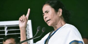 তামিলনাডুত বিজেপিৰ ইস্তাহাৰ একাধিক প্ৰতিশ্ৰুতি । মমতা বেনাৰ্জীয়ে দেখুওৱা পথ অনুসৰণ