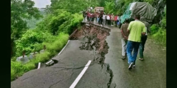 প্ৰচণ্ড ভূমিকম্পই কঁপালে মণিপুৰ