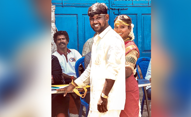 Tamil Nadu Elections 2026 : বিয়া পাতিয়েই ভোট দিবলৈ দৌৰিল নৱদম্পতী