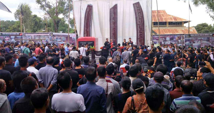 Tension between Naga and Kuki : ‎মণিপুৰত নাগা ছাত্ৰ সন্থাৰ প্ৰতিবাদী সমাবেশ : সন্ত্ৰাসবাদীৰ আক্ৰমণত দুজন লোকৰ মৃত্যুক লৈ উত্তেজনা ‎