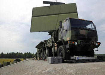 Indian Aire force : পাকিস্তান, চীনৰ যুদ্ধবিমান নিৰীক্ষণৰ বাবে এইবাৰ বায়ুসেনাই লাভ কৰিব ৪৫০ কিলোমিটাৰ দূৰত্বৰ ৰাডাৰ